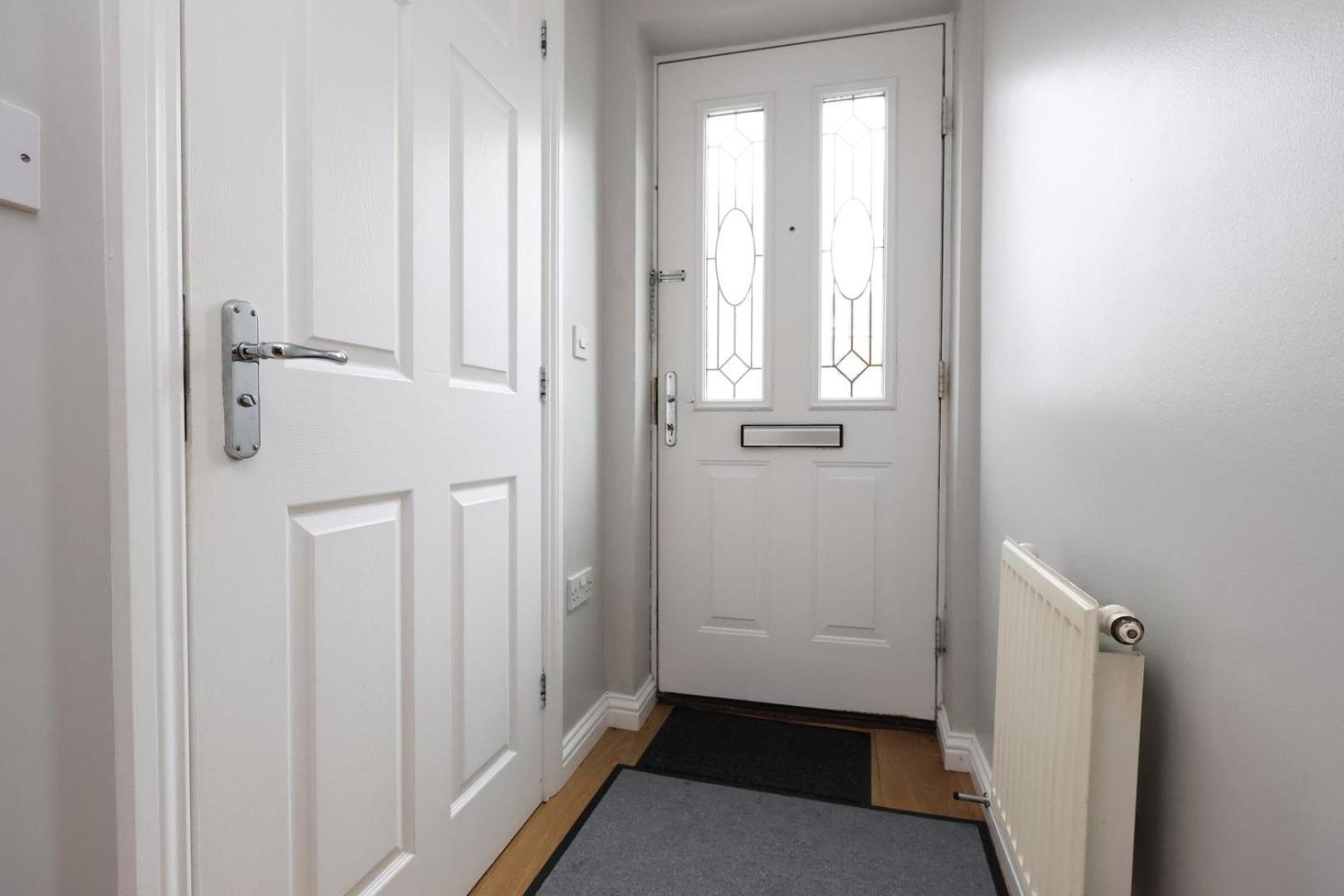 Relaxing 2-Bed Coastal Escape In Port Talbot Apartment Exterior photo