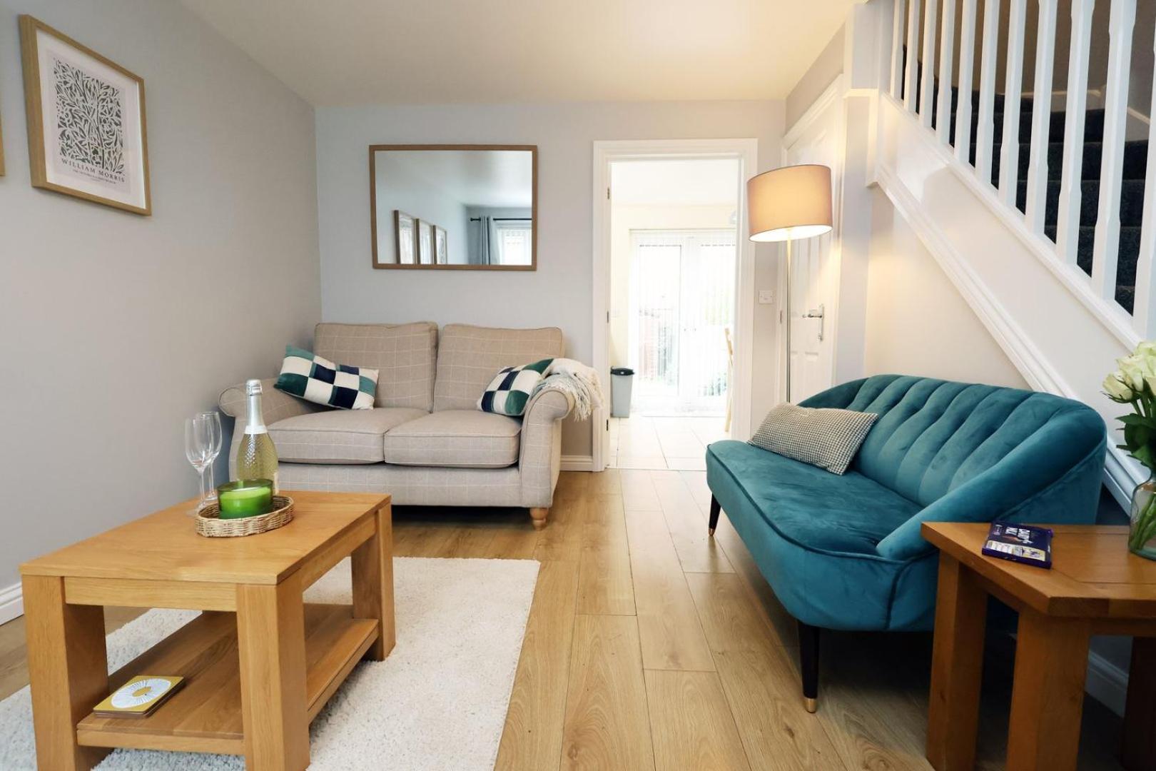 Relaxing 2-Bed Coastal Escape In Port Talbot Apartment Exterior photo